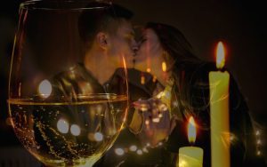 Lee más sobre el artículo ¿Cómo preparar una cena romántica en casa para tu pareja? Vino artesanal en La Bodega de Serapio