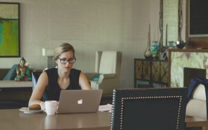 Lee más sobre el artículo 5 formas de apoyar a tu pareja en su emprendimiento