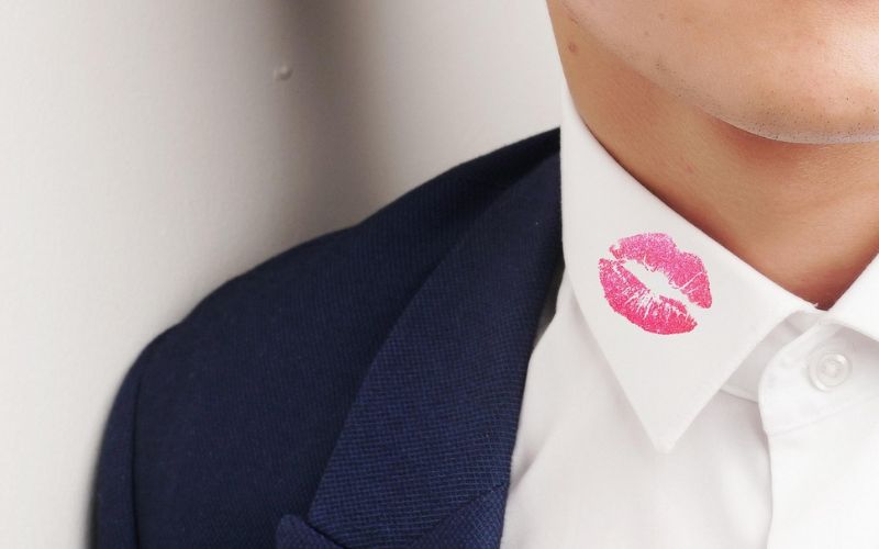 Lee más sobre el artículo ¿Cómo fortalecer la comunicación en pareja tras una infidelidad?