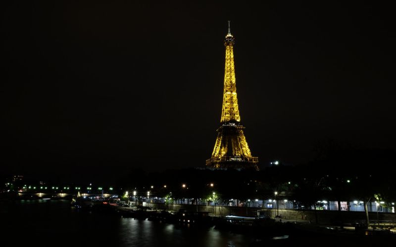 Lee más sobre el artículo París para dos – Guía romántica con lugares que visitar en París y planes especiales que hacer