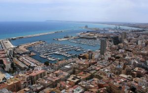 Lee más sobre el artículo 5 razones para mudarse a la costa de Alicante y vivir más tranquilo