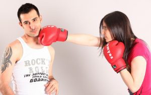 Lee más sobre el artículo ¿Por qué siempre eliges relaciones tóxicas? Los patrones emocionales que se repiten